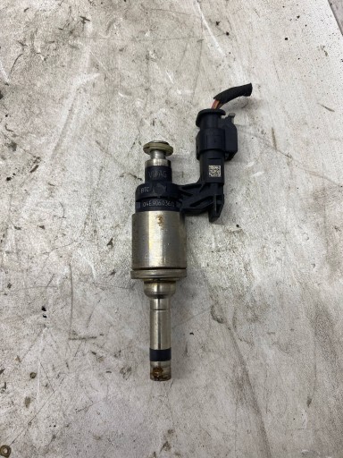 Einspritzdüse Einspritzdüse Pumpe-Düse-Einheit des Kraftstoffsbehälters 04E906036Q VW GOLF SPORTSVAN 1.4 TSI CZC (14-20)