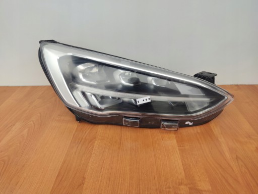 FORD FOCUS MK4 IV pravá světlo předek FULL LED E499
