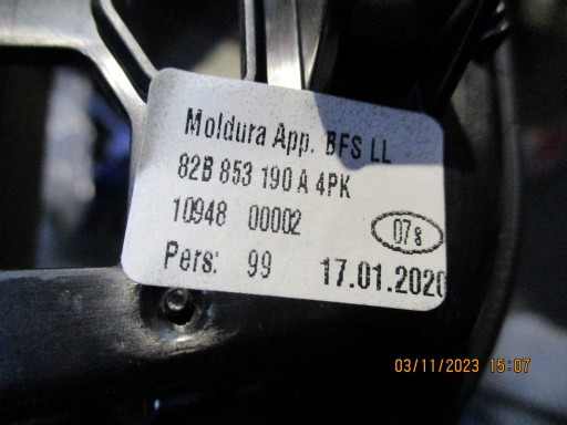 lišta konzoli AUDI A1 82B 82B853190A