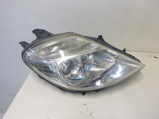 light front Citroen C8 2001r.