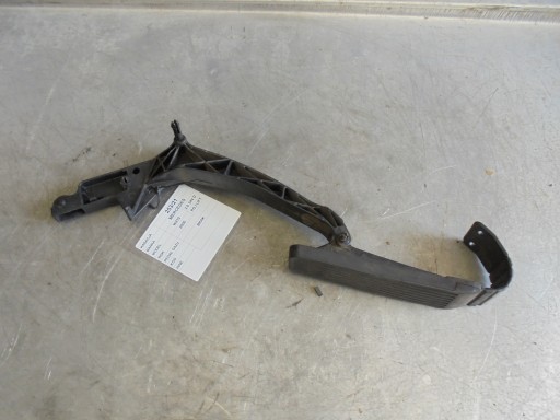 accelerator pedal Mercedes W210 lift 3,0D A2103010320