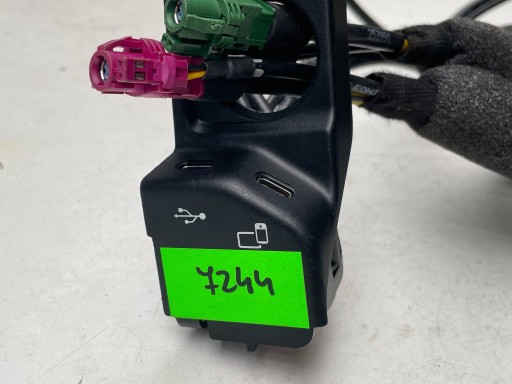 MERCEDES W167 adapter USB A1678209500 !J