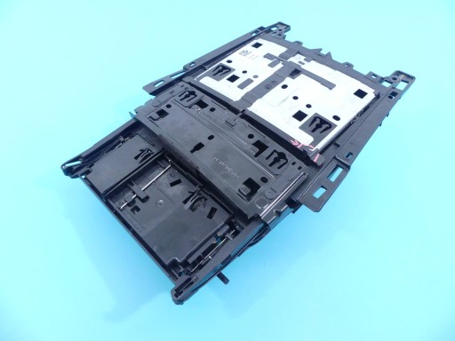 A2126805750 - Коробка для зберігання попільничка MERCEDES W212 EU