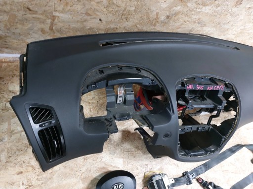 dashboard console airbag KIA Ceed and 06-09