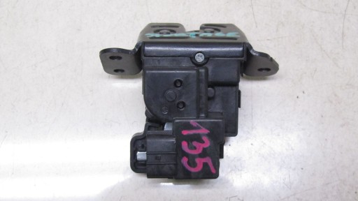 042/135 - KIA SPORTAGE III ЗАМОК БАГАЖНИКА 10-14 135