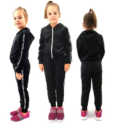 Дитячий спортивний костюм 110 розмір чорний