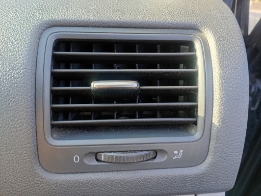 grid air conditioning devices air right of the passenger VW Golf V 5 04-08