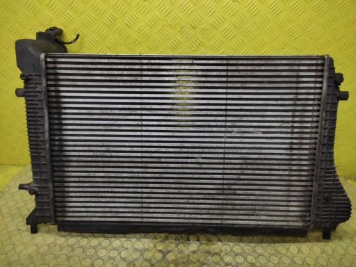 VW TOURAN und 1.9 TDI INTERCOOLER 1K0145803H