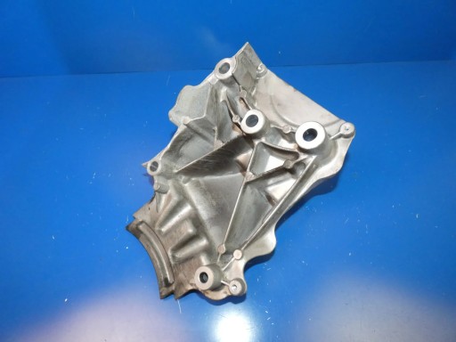 VOLVO XC40 1.5 T3 TURBO engine mount holder console bracket