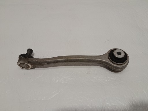 AUDI A4 B9 LIFT arm right front 8W0407510A