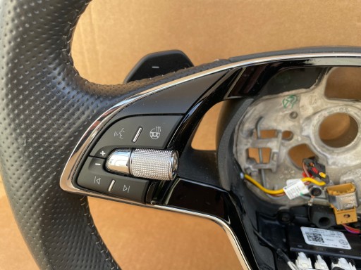 steering wheel, SKODA KODIAQ SPORTLINE 5E3419093AR IDEALNA original GRZANA