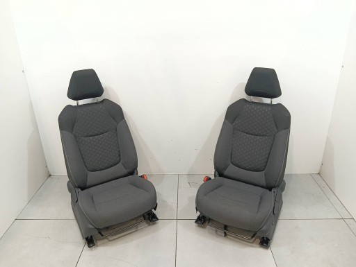 sitze links rechts vorne GRZANE KPL Toyota Corolla XII (2018-) E21