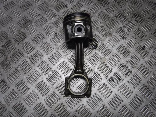 038G - ПОРШЕНЬ З ШАТУНОМ VW BORA 1,9 TDI 130 ASZ