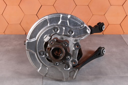 BMW 5 G31 5 G31 LCI Achsschenkel Radnabe Radlager Querlenker schenkel rechts heck hinten 6866334