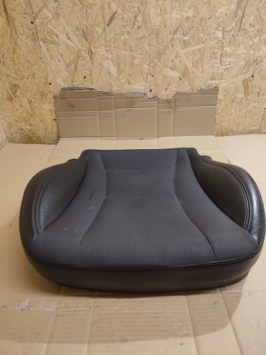 HYUNDAI i30 II сиденье переднее левое ПОЛУКОЖА