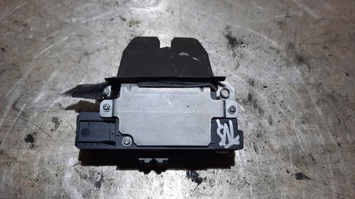 VOLVO S40 замок багажника 4N51-A442A66-AM