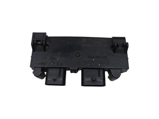 control unit of the opening bonnet boot AUDI A7 C7 S7 4G LIFT 2018 3AA962243D