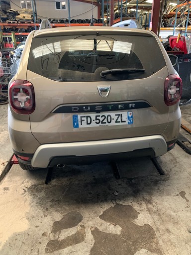 DACIA DUSTER II КРИЛО ЗАДНЄ ПРАВЕ ЛІВЕ РЕМІНЬ ДАХУ