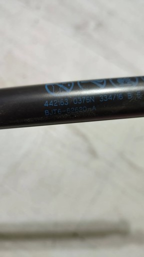 Mazda 3 III BM 17r Dämpfer hinten heckklappe Kofferraum