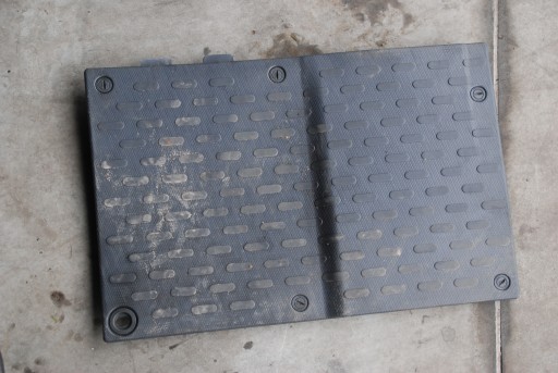 06-14 1308522070 - FIAT DUCATO 14-КРЫШКА БАТАРЕЙНОГО ОТСЕКА