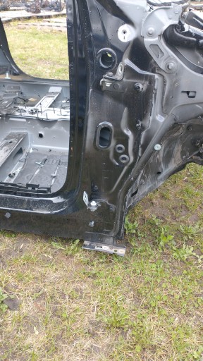 FORD FOCUS MK4 СТІЙКА ПЕРЕДНЯ ПРАВА