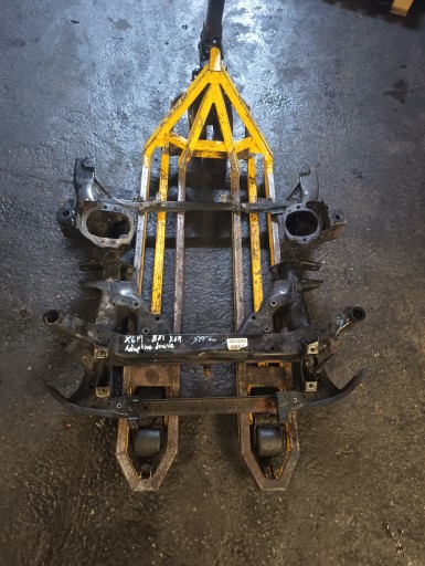 678546803 - Bmw e71 x6m салазки, траверса передней балки m-power adaptiv drive 6785468 s63