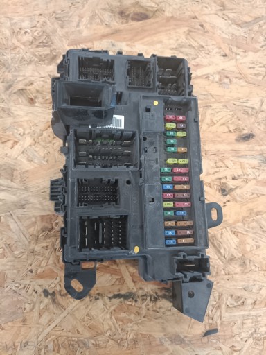FL3T-15604, FL3T-15604 - Блок предохранителей модуля ford f150 bcm
