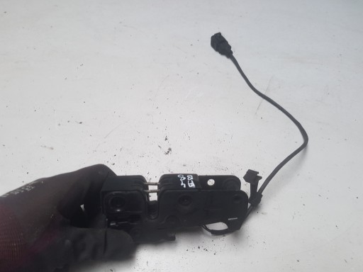 AUDI A4 B8 08R-замок капота спереду