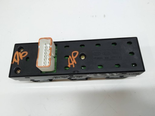 window control switch left front 93570-2G150TG Kia Magentis II (2005-2010)
