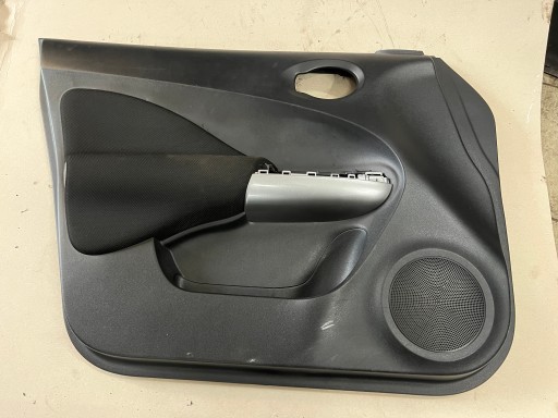 NISSAN JUKE F15 Оббивка дверей ліва передня EU