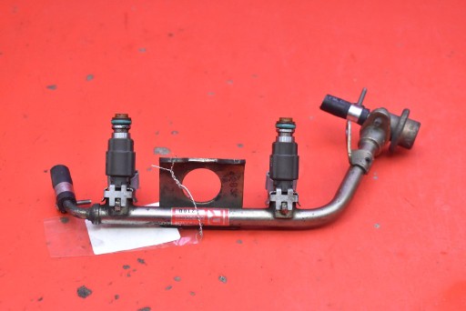 injection ramp right 17522AA740 SUBARU FORESTER II 2.0 B 125 KM 4X4 02-05