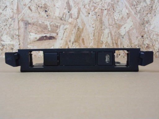 Toyota Yaris Cross panel RÁM kryt grzania sedačky USB 55407-0D020