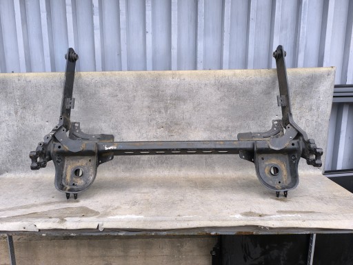 Балка задньої підвіски trac iii vivaro b