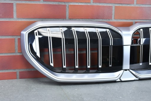 maska maska bubrezi branik BMW i5 G60 G61 ICONIC GLOW