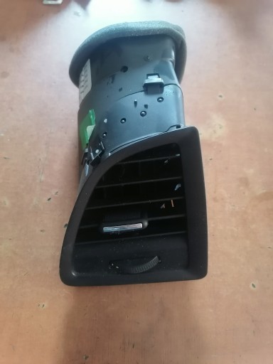 13300544 OPEL ASTRA J IV grid air conditioning devices left