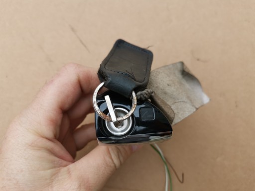 210 - Вставка замка лівий передній W210 lift