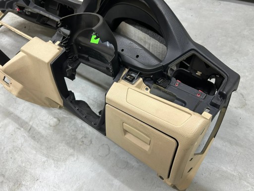 armatura Venetobeige BMW 5 F10 F11 2011 Anglik 9192859