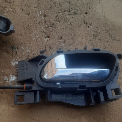 Citroen C4 and Picasso 06-13 R. lock left handle rear part 6 pin 24090158 24090816