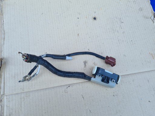 Lexus IS 250 220 06-12 куб вилка лампи