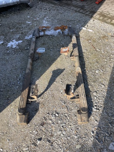 Nissan Navara D22 ступени пороги комплект