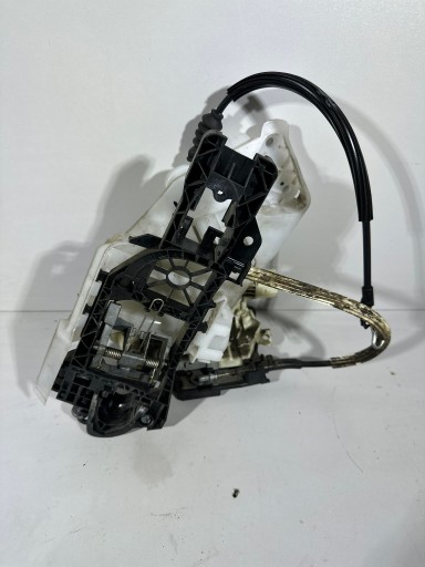 3c4837016a - Замок двери PASSAT B6 B7 правый задний комплект 3C4839016A