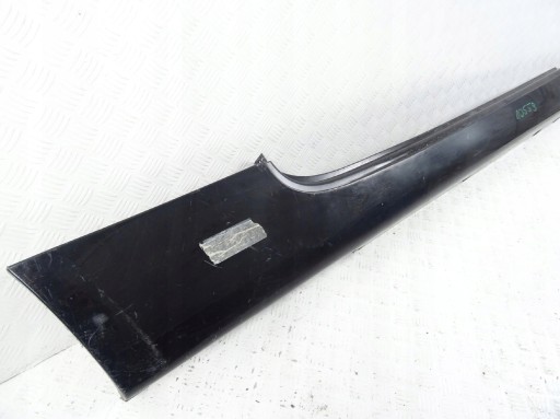 Rolls Royce Wraith moulding threshold threshold right