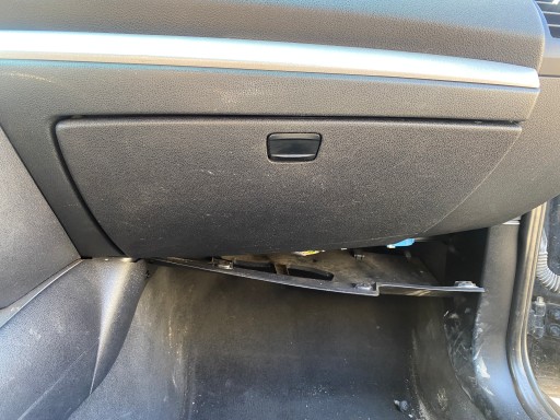 BMW 1 und E87 04-11 Handschuhfach des Beifahrers