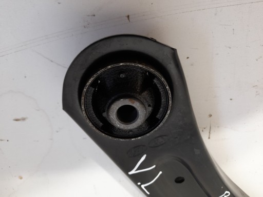 HYUNDAI BAYON HYUNDAI I20 III arm front left (Q38)
