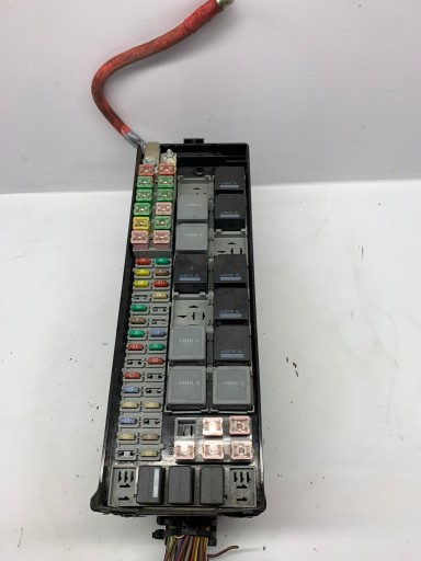 B МОДУЛЬ КОРОБКИ ЗАПОБІЖНИКІВ 8H32-14290-FA