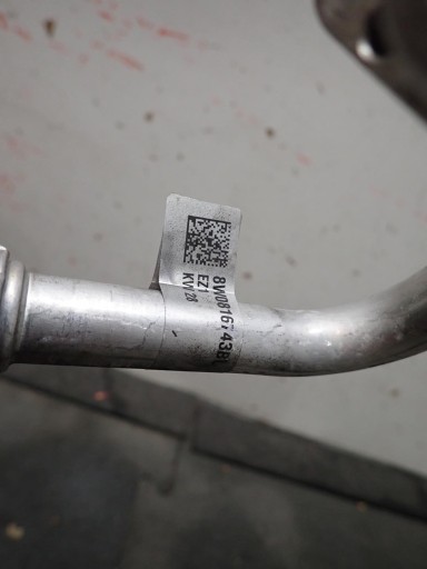 hadice vedení klimatizaci AUDI A4 B9 A5 II 2015- 8W0816743BL
