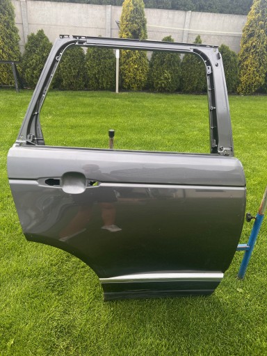 3104292 - Range rover vogue l405 2012- праві задні двері