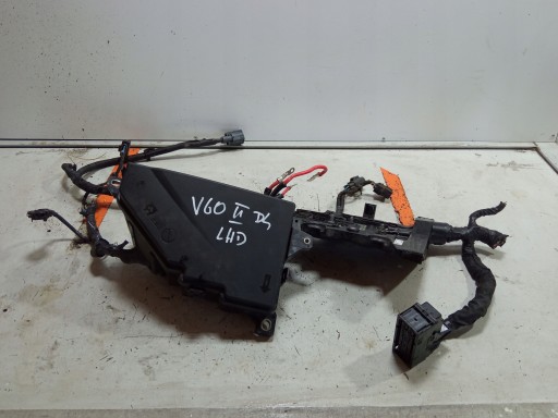 Блок предохранителей volvo v60 ii 2.0 d4 31398000 32200114 2018-