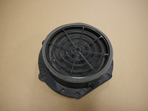 AUDI Q7 4m динамік передні двері 4M0035415