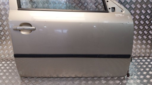 dveře předek pravé SKODA OCTAVIA a 96